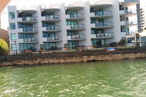 La Promenade - Accommodation Sunshine Coast 1
