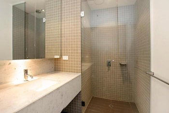 Astra Apartments - St Kilda Rd - Accommodation Sunshine Coast 3