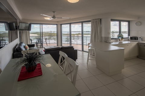 Centrepoint Holiday Apartments - Accommodation Sunshine Coast 6