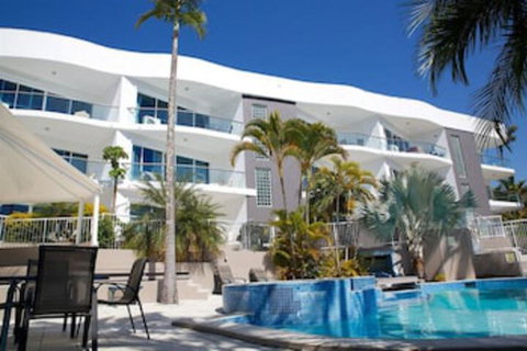 Arc Resort - Accommodation Sunshine Coast 0