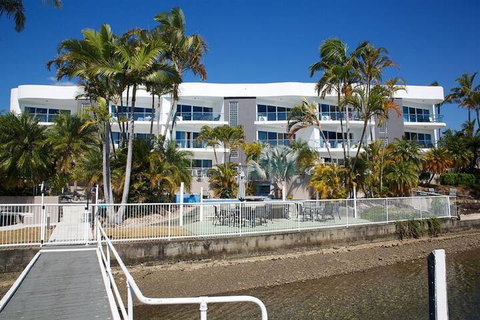Arc Resort - Accommodation Sunshine Coast 2