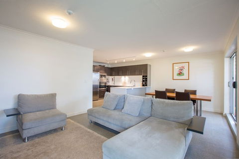 View Pacific Holiday Apartments - Accommodation Sunshine Coast 4