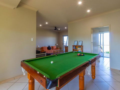 Shelleys 21 Pacific Street - Accommodation Sunshine Coast 5