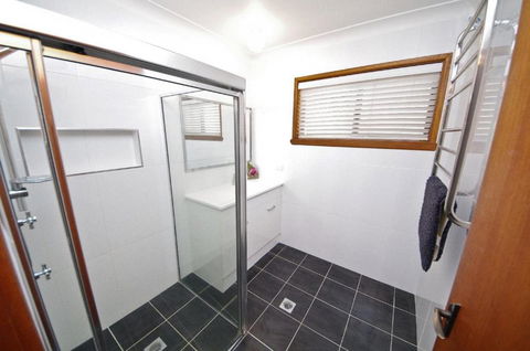 Breakaway 11 Scott Street - Accommodation Sunshine Coast 4