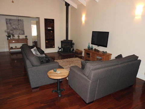 Quiet Escapes Cottages - Accommodation Sunshine Coast 2