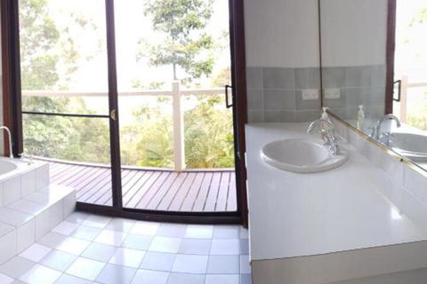 Million Dollar Views To Gold Coast - Accommodation Sunshine Coast 5