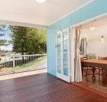 The Blue House flat walk to river  beach - Accommodation Sunshine Coast