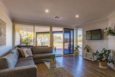 Starboard Views Kalbarri River Front Apartment - Accommodation Sunshine Coast 6