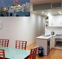 The Artisan 3BR House in The City - Accommodation Sunshine Coast
