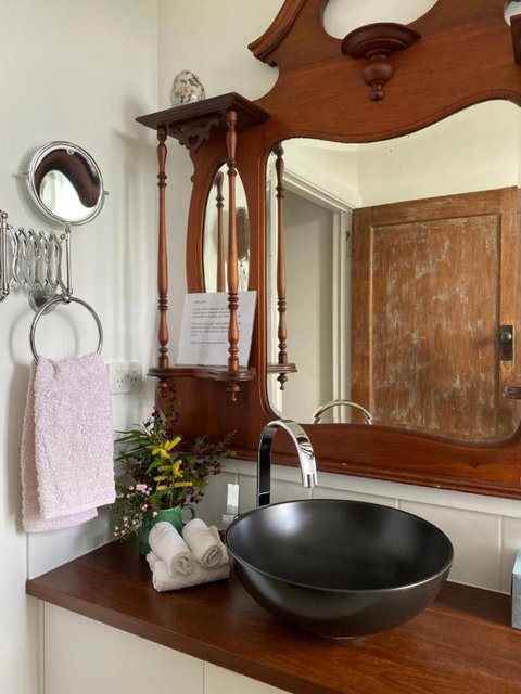 Aashay B & B - Accommodation Sunshine Coast 4