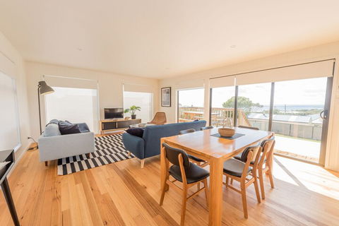 Beach House XIV - Accommodation Sunshine Coast 3