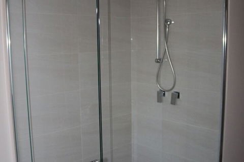 Cozy Stay At Kearsley - Accommodation Sunshine Coast 7