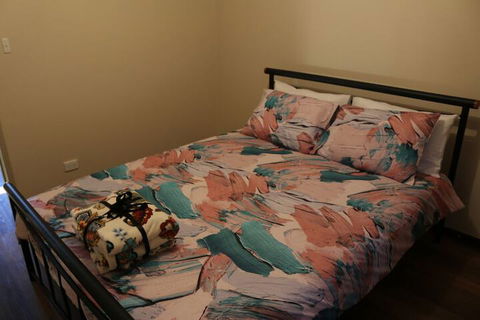 Cozy Stay At Kearsley - Accommodation Sunshine Coast 6