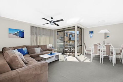 Sundowner Apartment 10 - Accommodation Sunshine Coast 0