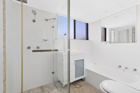 Sundowner Apartment 10 - Accommodation Sunshine Coast 4