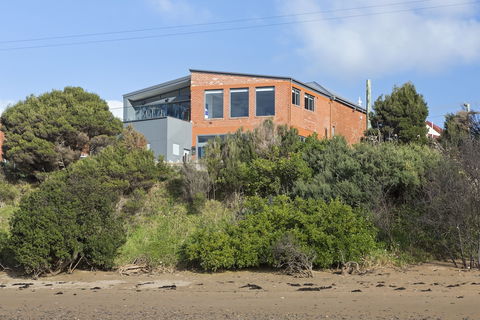 Novo Luxury Apartment - Accommodation Sunshine Coast 0