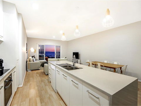High Tide Wallaroo Beachfront Property Pet Friendly - Accommodation Sunshine Coast 1