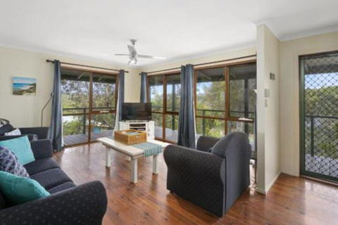Eyrie - Accommodation Sunshine Coast 0