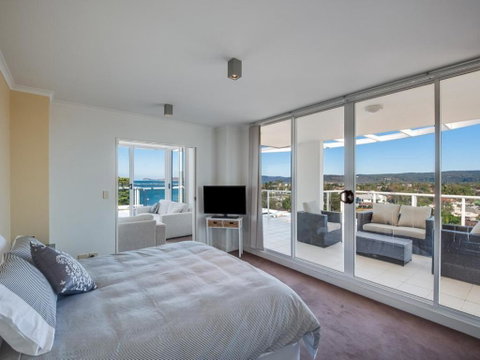 Penthouse 707 4 Bedroom Oceanview Penthouse - Accommodation Sunshine Coast 4