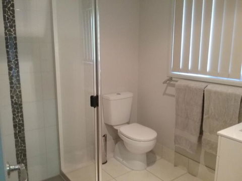 Banksia & Acacia Apartments - Accommodation Sunshine Coast 6