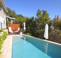 STUNNING HOME WITH SPECTACULAR VIEWS  CLOSE TO THE BEACH - Accommodation Sunshine Coast