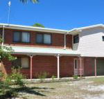 31 Bombala Crescent Two storey home with covered outdoor deck fully fenced backyard. Pet friendly - Accommodation Sunshine Coast