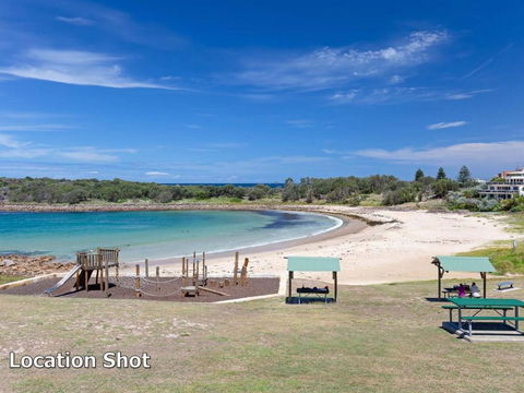 Ultimate Beach House 19a Graham Street Views Peace & Quiet - Accommodation Sunshine Coast 1