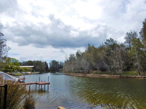 77 Lake Entrance Rd Waterfront Wonder - Accommodation Sunshine Coast 5