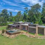 Calanthe Acreage Doonan - Accommodation Sunshine Coast 0
