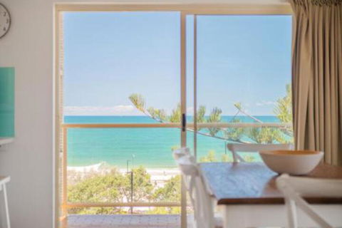 Alinga Unit 4 Amazing Ocean Views - Accommodation Sunshine Coast 5