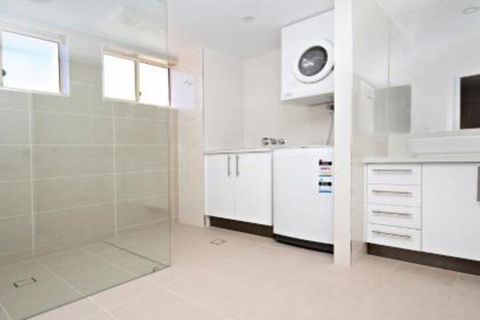 Alinga Unit 4 Amazing Ocean Views - Accommodation Sunshine Coast 7
