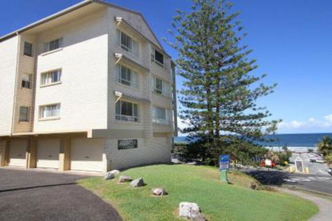 Alinga Unit 4 Amazing Ocean Views - Accommodation Sunshine Coast 3