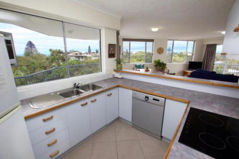 The Outlook Unit 14 9 Hume Pde - Accommodation Sunshine Coast 7