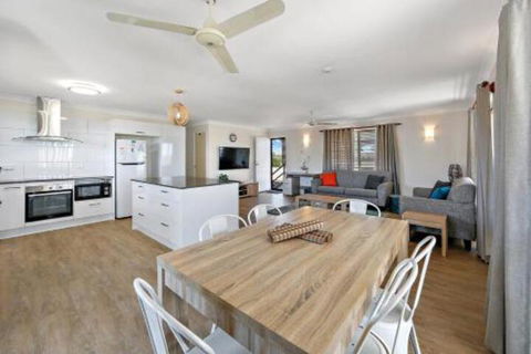Upstairs & Downstairs 81 Denman Camp Rd - Accommodation Sunshine Coast 0