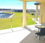Island Waterfront Getaway WiFi - Accommodation Sunshine Coast