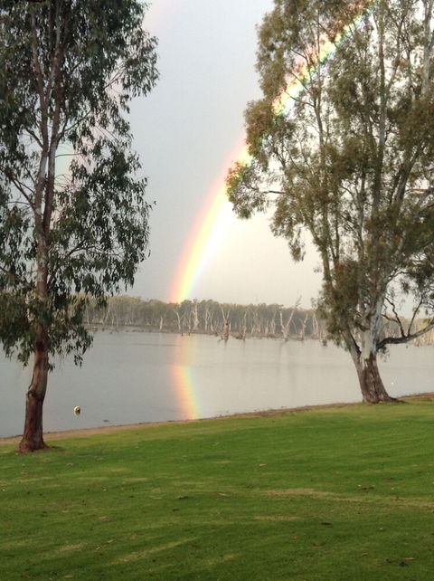 Bundalong Waterfront 28 Graham Ave Bundalong - Accommodation Sunshine Coast 0
