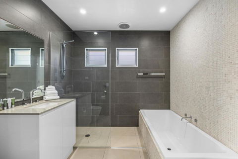 Beachfront #12 - Accommodation Sunshine Coast 5