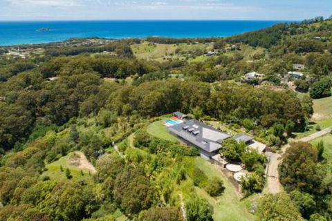 Mont Sapphire Luxury Estate - Accommodation Sunshine Coast 5