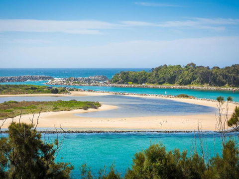 Grand Pacific I Unit 3 - Accommodation Sunshine Coast 1