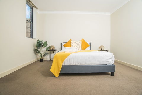 Designed Home Of Ultimate Convenience In Gordon - Accommodation Sunshine Coast 5