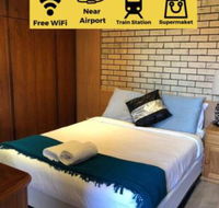 Retro 1bedroom StudioClose to airport  CBD - Accommodation Sunshine Coast