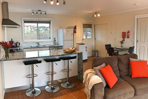 Angasi Apartment On Highcrest - Accommodation Sunshine Coast 5