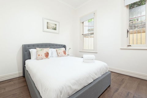 Stunning Sydney Home 7 - Accommodation Sunshine Coast 7