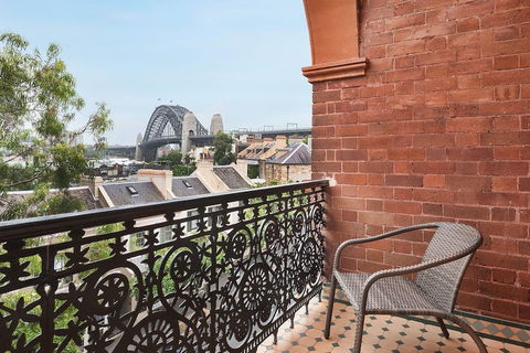 Stunning Sydney Home 11 - Accommodation Sunshine Coast 0