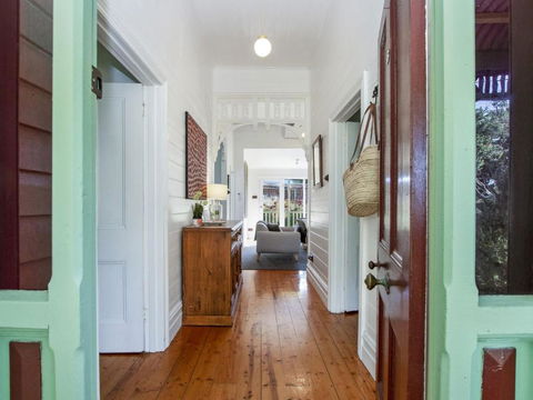 Eamont On Sackville - Accommodation Sunshine Coast 1