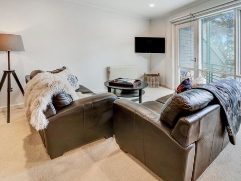 Whistler 5 - Accommodation Sunshine Coast 1