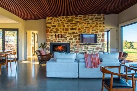 Hutton Vale Farm JHA Stone Cellar - Accommodation Sunshine Coast 4