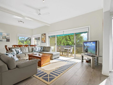 Fairwater In Mollymook - Accommodation Sunshine Coast 4