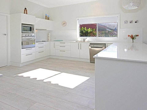 Fairwater In Mollymook - Accommodation Sunshine Coast 3
