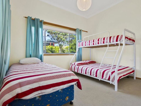Fairwater In Mollymook - Accommodation Sunshine Coast 2